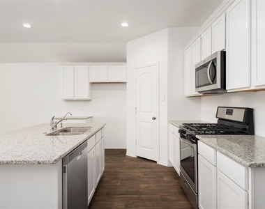 20352 Tembec Drive - Photo Thumbnail 3