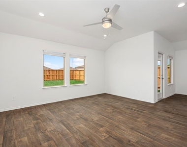 20352 Tembec Drive - Photo Thumbnail 9