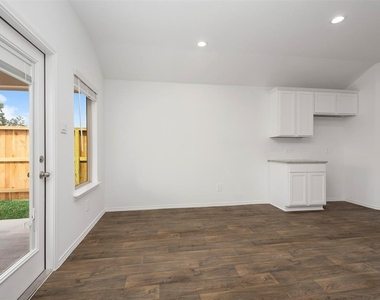 20352 Tembec Drive - Photo Thumbnail 6