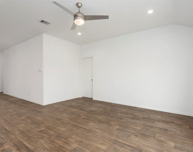 20352 Tembec Drive - Photo Thumbnail 10