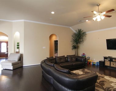1423 Ralston Branch Way - Photo Thumbnail 7