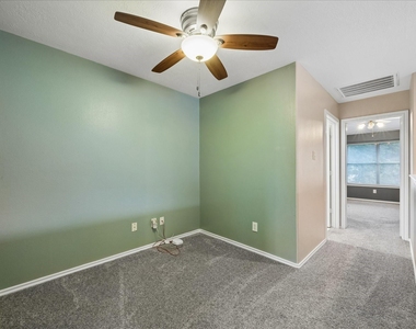341 Capella Oaks Lane - Photo Thumbnail 11