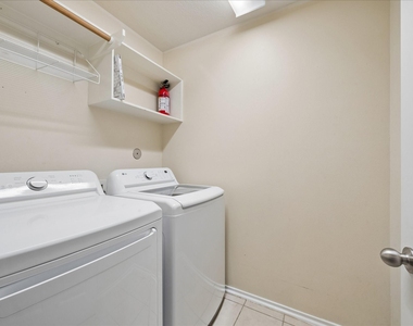 341 Capella Oaks Lane - Photo Thumbnail 12