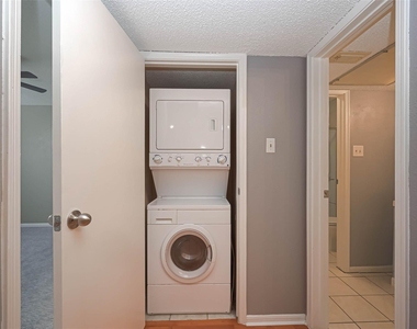 2120 El Paseo Street - Photo Thumbnail 10