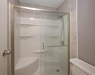 2120 El Paseo Street - Photo Thumbnail 8