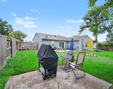 5226 Pomander Road - Photo Thumbnail 31