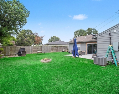 5226 Pomander Road - Photo Thumbnail 33
