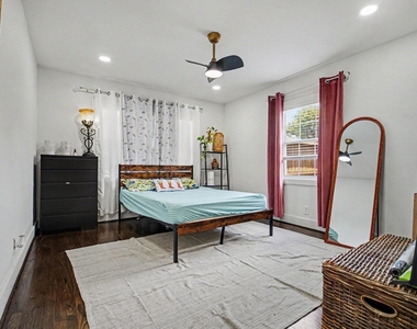 5226 Pomander Road - Photo Thumbnail 22