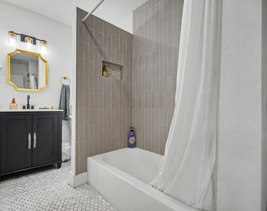 5226 Pomander Road - Photo Thumbnail 18