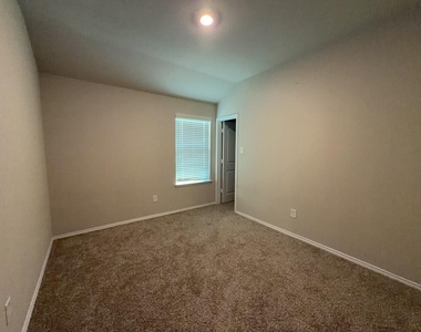 20378 Green Mountain Drive - Photo Thumbnail 9