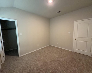 20378 Green Mountain Drive - Photo Thumbnail 11