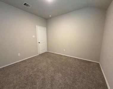 20378 Green Mountain Drive - Photo Thumbnail 10