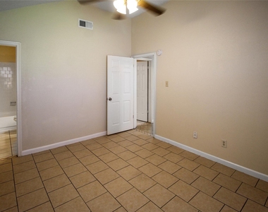 11614 Gullwood - Photo Thumbnail 13