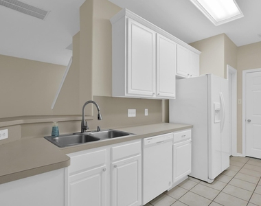 122 N N Camelia Grove Circle - Photo Thumbnail 10