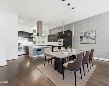 2338 Commerce Street - Photo Thumbnail 14
