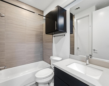 2338 Commerce Street - Photo Thumbnail 8