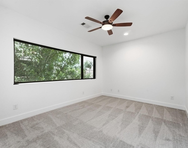 2338 Commerce Street - Photo Thumbnail 24