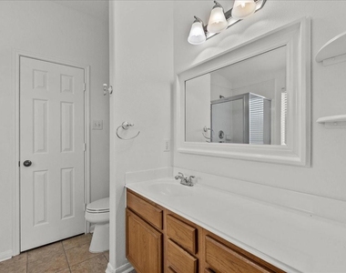 202 Pebble Walk Lane - Photo Thumbnail 20