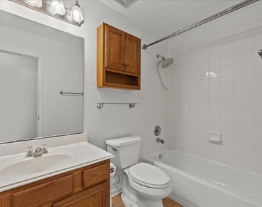 202 Pebble Walk Lane - Photo Thumbnail 12