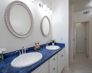 18809 Egret Bay Boulevard - Photo Thumbnail 26