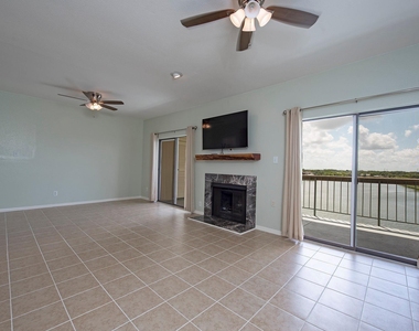 18809 Egret Bay Boulevard - Photo Thumbnail 11