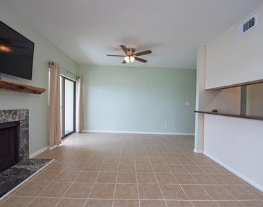 18809 Egret Bay Boulevard - Photo Thumbnail 14