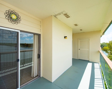 18809 Egret Bay Boulevard - Photo Thumbnail 1