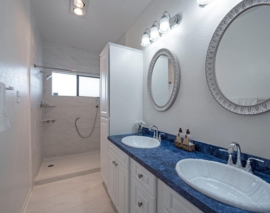 18809 Egret Bay Boulevard - Photo Thumbnail 24