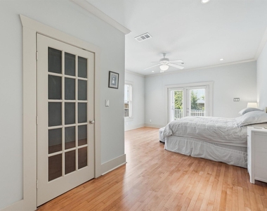 1114 Merrill Street - Photo Thumbnail 12