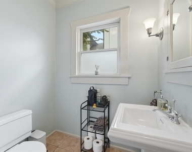 1114 Merrill Street - Photo Thumbnail 9