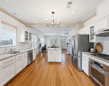 1114 Merrill Street - Photo Thumbnail 3