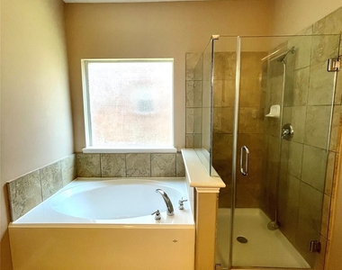 6326 Bennington Springs Drive - Photo Thumbnail 15