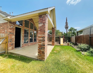 6326 Bennington Springs Drive - Photo Thumbnail 21