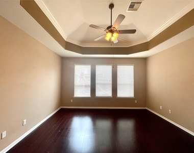 6326 Bennington Springs Drive - Photo Thumbnail 18