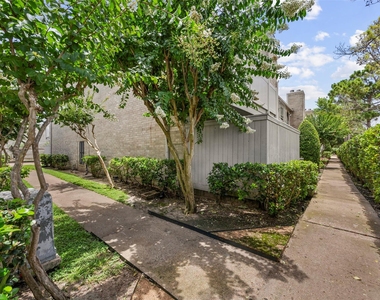 10673 Braes Bend Drive - Photo Thumbnail 2