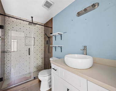 10673 Braes Bend Drive - Photo Thumbnail 15