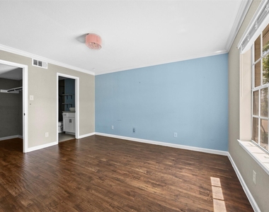 10673 Braes Bend Drive - Photo Thumbnail 11