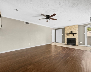 10673 Braes Bend Drive - Photo Thumbnail 18