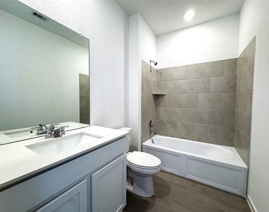 26606 Foxtail Fern Dr - Photo Thumbnail 6
