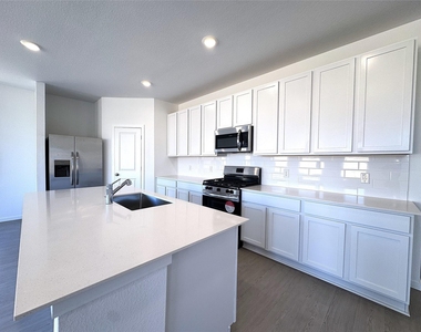 26606 Foxtail Fern Dr - Photo Thumbnail 22