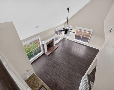 14423 Sandalfoot Street - Photo Thumbnail 7