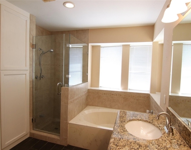 14423 Sandalfoot Street - Photo Thumbnail 12