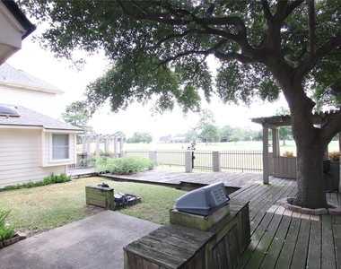 14423 Sandalfoot Street - Photo Thumbnail 19