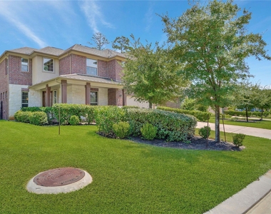 18 Garden Path Place - Photo Thumbnail 4