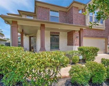18 Garden Path Place - Photo Thumbnail 5