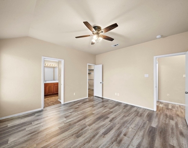 20306 Silent Vale Lane - Photo Thumbnail 2