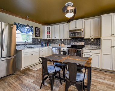 330 N Dixie Drive - Photo Thumbnail 13