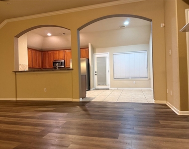 12410 Gershwin Oak Street - Photo Thumbnail 3