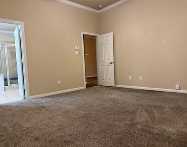 12410 Gershwin Oak Street - Photo Thumbnail 9