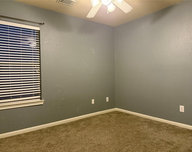 12410 Gershwin Oak Street - Photo Thumbnail 13